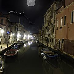photo "Moon over Veneza canal"