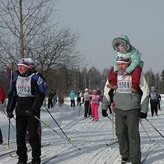 фото "На оленях хорошо, а на папе лучше"