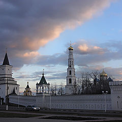 фото "Вид на колокольню Николо-Угрешского монастыря"