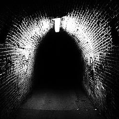 фото "Ночной туннель"