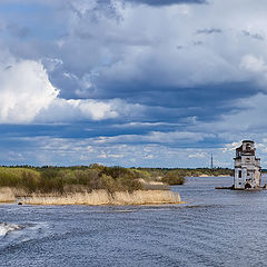 фото "затопленная церковь"