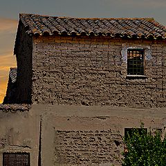 фото "Old house at twilight"