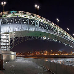 фото "хрустальный мост инженерной конструкции"