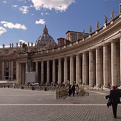 photo "Vatican. Colonnade to Bernina"