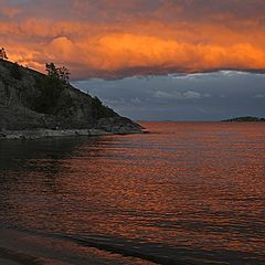 photo "sunset tint the clouds is unrealistic"