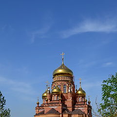 фото "Храм в яркий апрельский день"