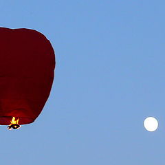 photo "Lantern and The Moon"