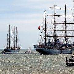 фото ""Different Boats.... the same beauty...""