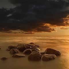 фото "Холодные камни в горячей воде"