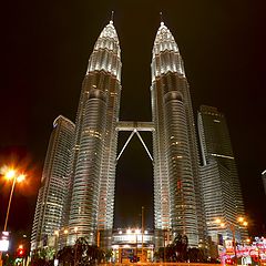 photo "Petronas Twin Towers in the light"