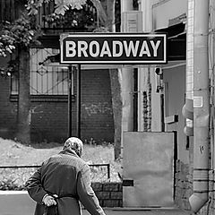 фото "Хиляю по Бродвею (50 лет спустя)"