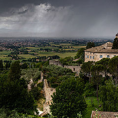photo "Waiting for the rain, Assisi"
