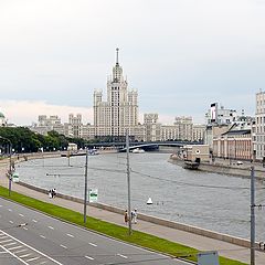 фото "Вид на высотку на Котельнической (сравнение)"