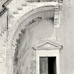 photo "Door. Agia Triada Monastery. Crete. Greece."
