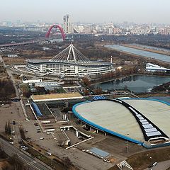 фото "Мост, дворец и велотрек."