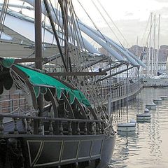 photo "Genoa, Italy. New and old in porto antico"