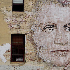 photo "Face on the wall...."