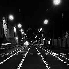фото "Hочная улица и трамвайные пути"