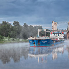 photo "at a lock"