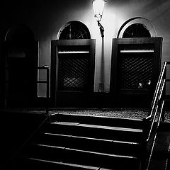 photo "Ночной фонарь и сходы"