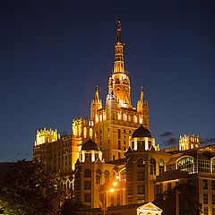 фото "Близ площади Восстания"