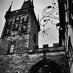photo "Башня, ворота и орнамент"