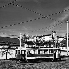 фото "Пражский Град и историческая трамвай"