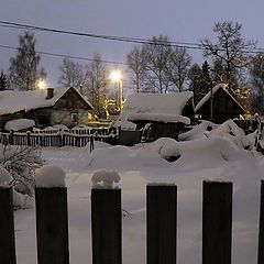 фото "Фиксация деревянного забора в снегу или Эволюция снежка"