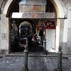 photo "old city: historical center in Genoa, Italy"