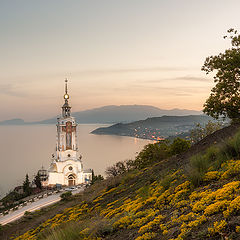 фото "Храм-маяк Николая Чудотворца"