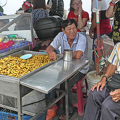фото "Продают орехи"