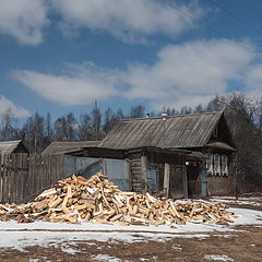 фото "Избушка с полешками"