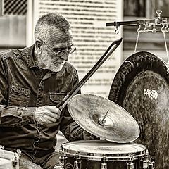 photo "The Bow and the Cymbal"