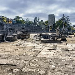 photo "Ruins of the Roman Theater in Arles"