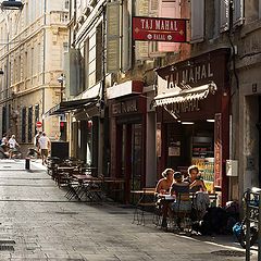 photo "Avignon's small street in the evening."