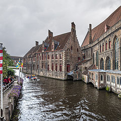 photo "Line for canal ride"