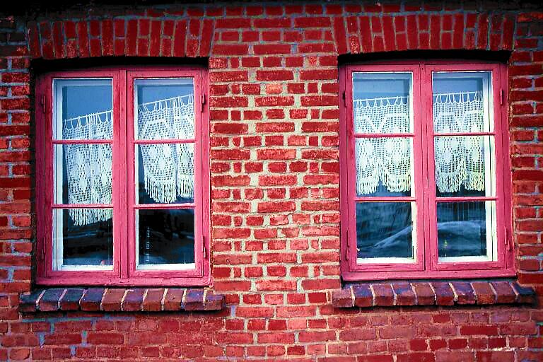 photo "What a way to treat Grandma`s lace curtains!" tags: humor, misc., 