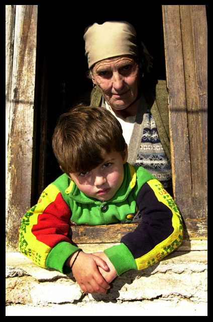 photo "Boy and Grandmother" tags: reporting, portrait, 