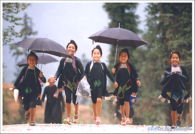 photo "Happy Hour" tags: travel, portrait, Asia, children