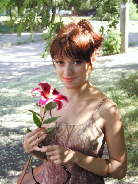 photo "Portrait with flower" tags: portrait, woman