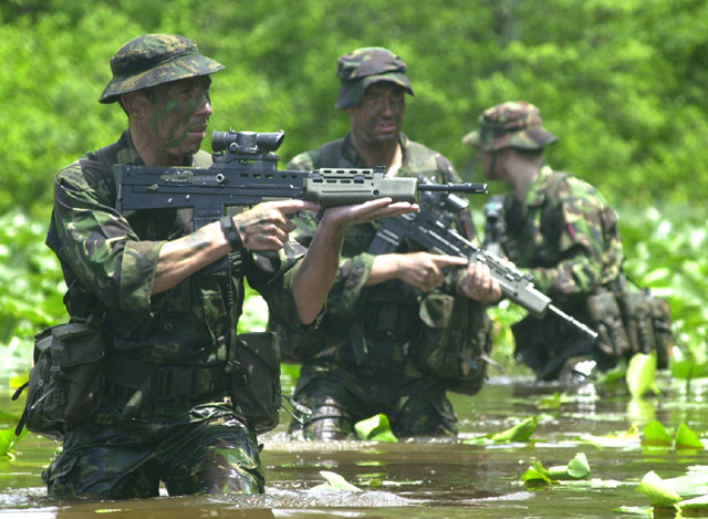photo "Swamp Patrol, USA" tags: reporting, 