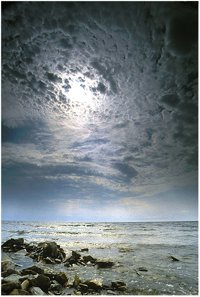 photo "The Apocalypse" tags: landscape, clouds