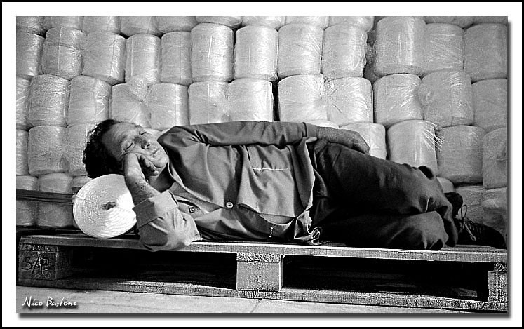 photo "The Warehouseman" tags: reporting, portrait, man