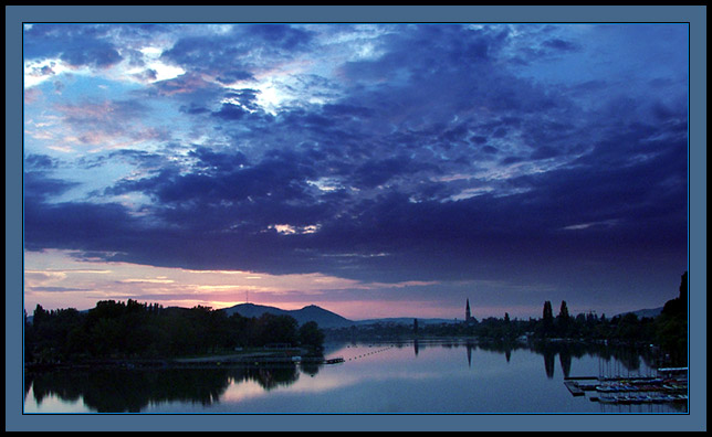 photo "Skies over Vienna" tags: landscape, clouds, water