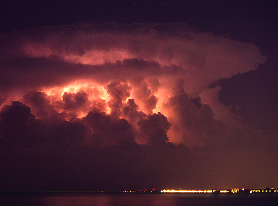 фото "Armageddon" метки: пейзаж, ночь, облака