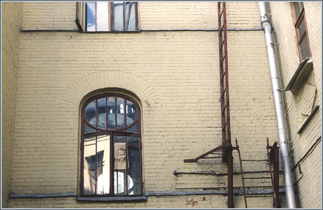 photo "old window" tags: architecture, landscape, 