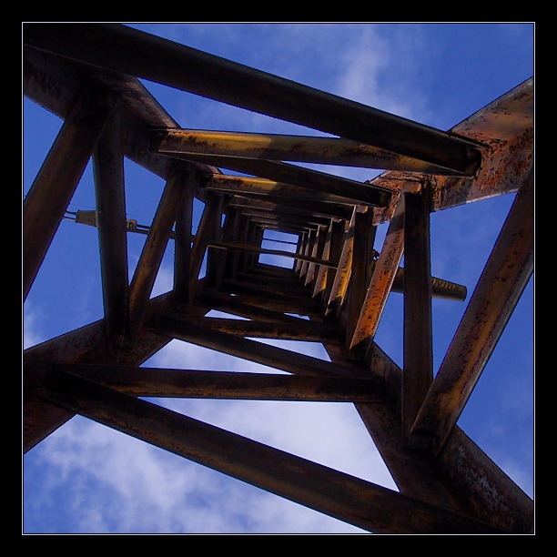 фото "Rusty Tower" метки: абстракция, 