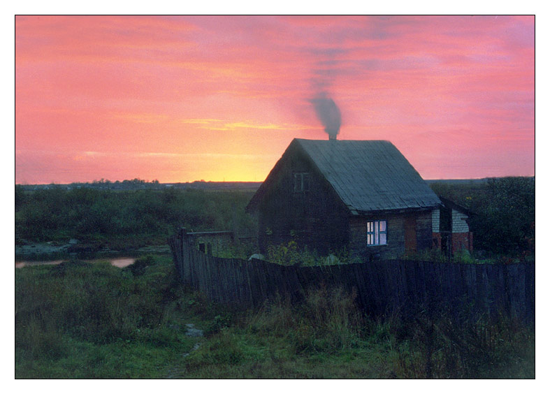 фото "Домик на краю деревни" метки: пейзаж, закат