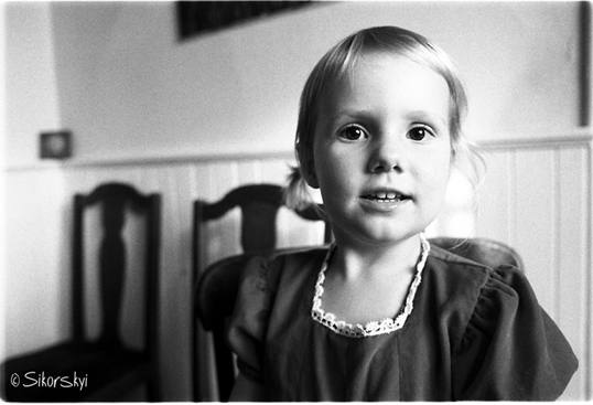 photo "`Finnerty`s Third Birthday`" tags: portrait, black&white, children