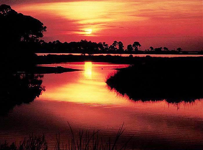 photo "Sunset On Goose Bayou" tags: landscape, sunset, water